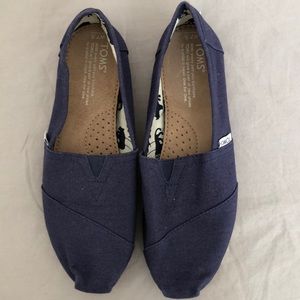 NEW Navy Blue Toms 7.5